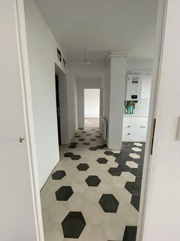 Vând urgent apartament strBotizului nr55 — fotografia 3
