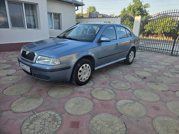 SKODA Octavia 2010 — imagine 4