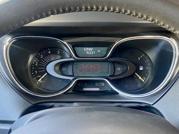 RENAULT Captur 2015 — imagine 16