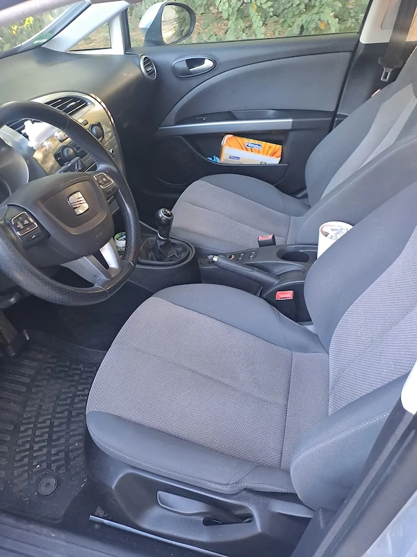 SEAT Leon 2010 — imagine 9