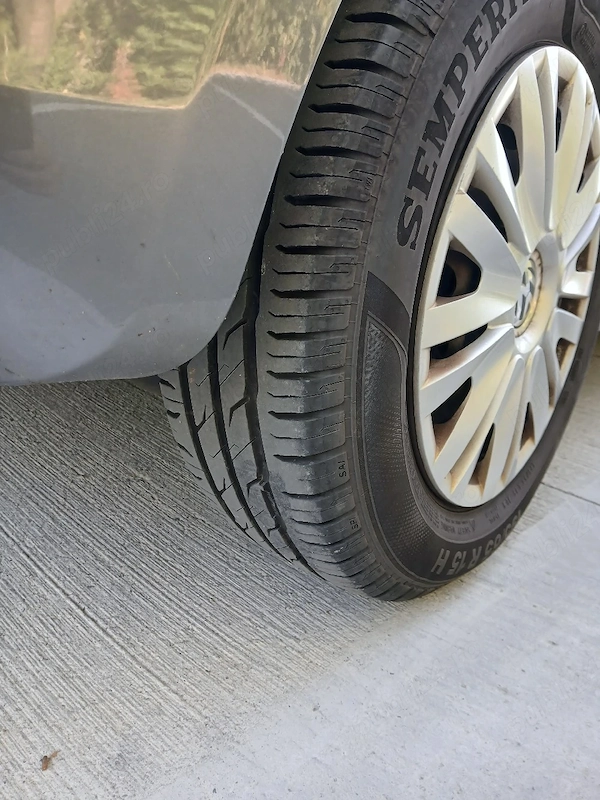 VOLKSWAGEN Golf 2010 — imagine 7