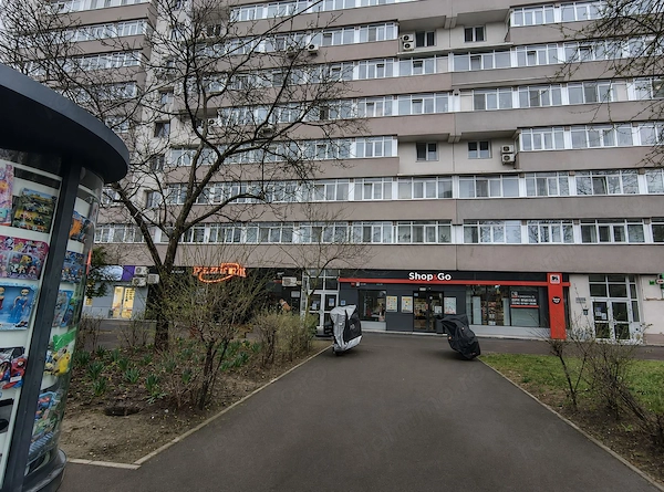 Apartament 3 camere, etaj 1,Bd Timisoara — fotografia 1