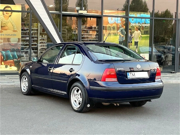 VOLKSWAGEN Bora 2000 — imagine 6