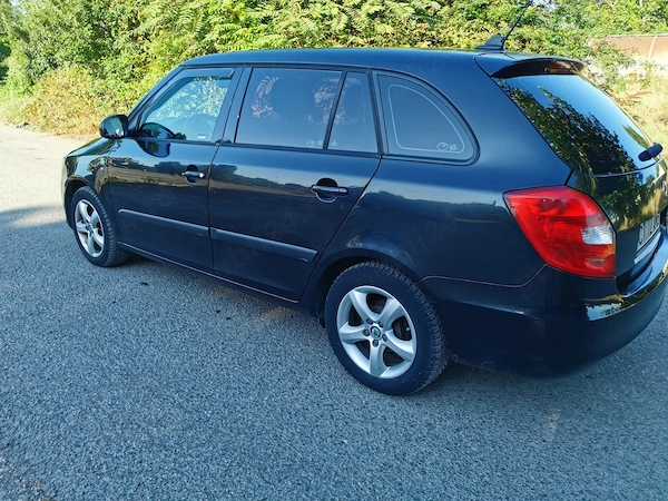 SKODA Fabia 2011 — imagine 4