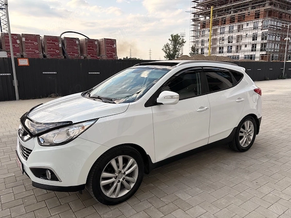 HYUNDAI ix35 2010 — imagine 2