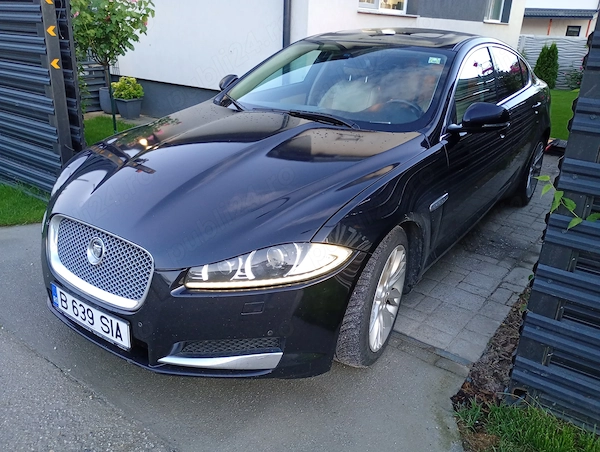 JAGUAR XF