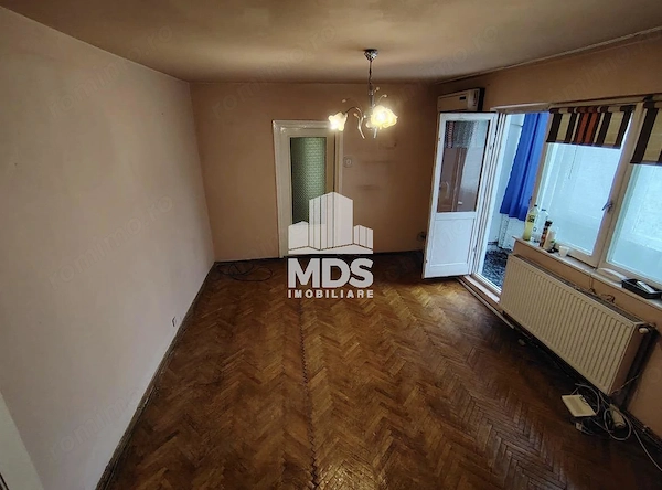 2 camere etaj 1 cu centrala propie, aproape de Mall — fotografia 1