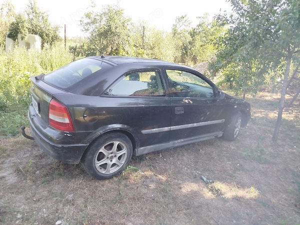 Vând Opel Astra T98 motorină 1686cc