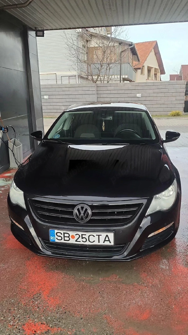 VOLKSWAGEN Passat CC