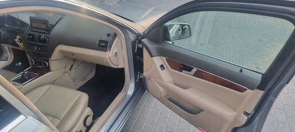 MERCEDES-BENZ C-Class 2010 — imagine 5
