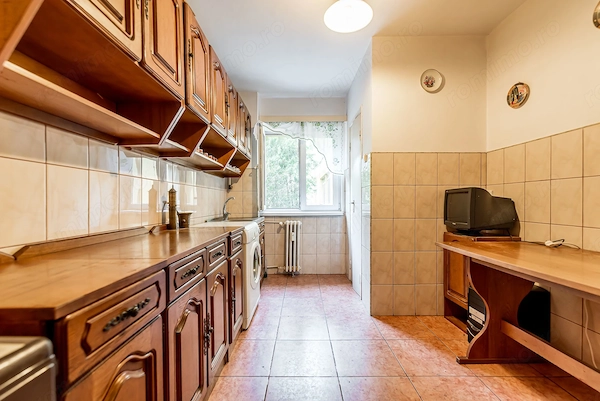 Apartament 3 camere, etaj 1, zonă verde și retrasă Poetului, Vlaicu — fotografia 2