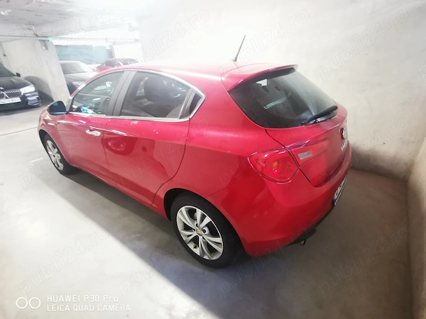 ALFA ROMEO Giulietta 2011 — imagine 3