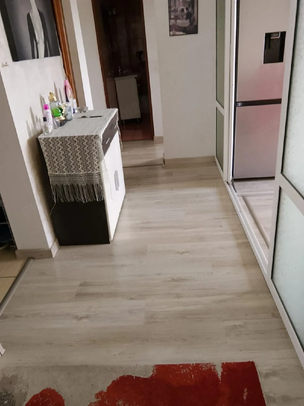 Vând sau Schimb Apartament 3 camere — fotografia 3