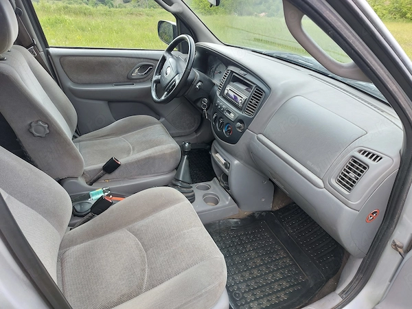 MAZDA Tribute 2001 — imagine 4