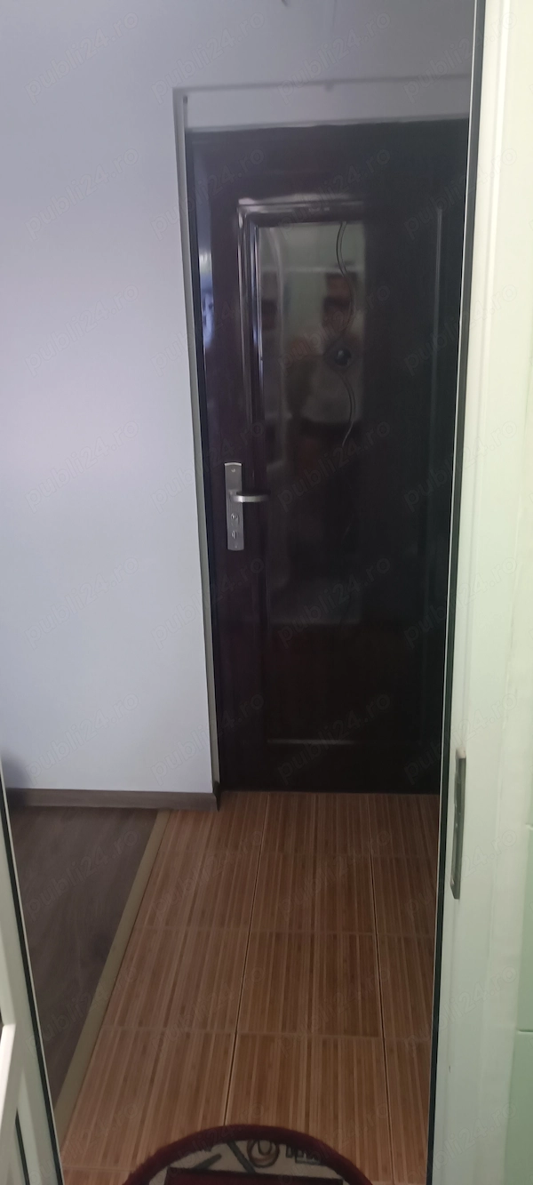 De vanzare garsoniera — fotografia 3