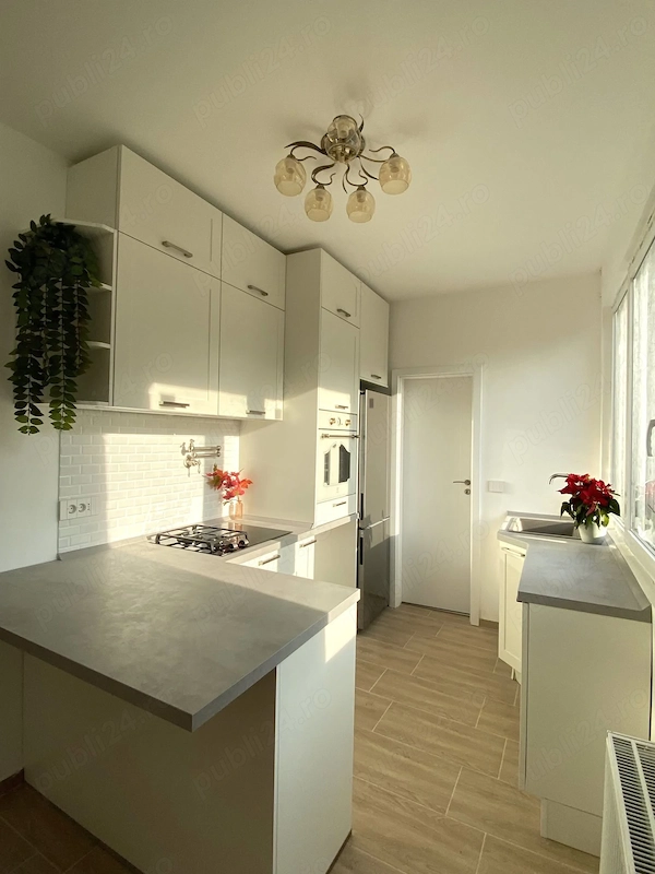 Apartament de vânzare tip casă premium in zona centrala Platinia — fotografia 1