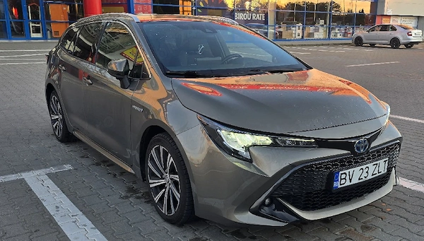 TOYOTA Corolla 2020 — imagine 2