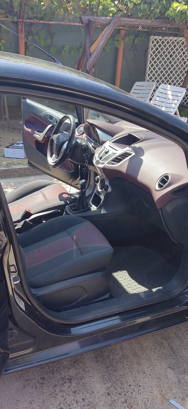 FORD Fiesta 2010 — imagine 5