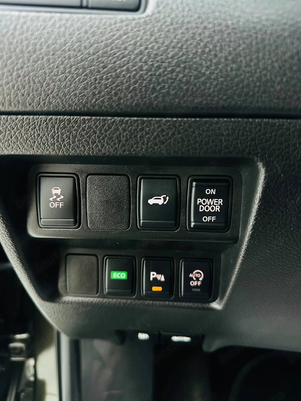 NISSAN X-Trail 2017 — imagine 11