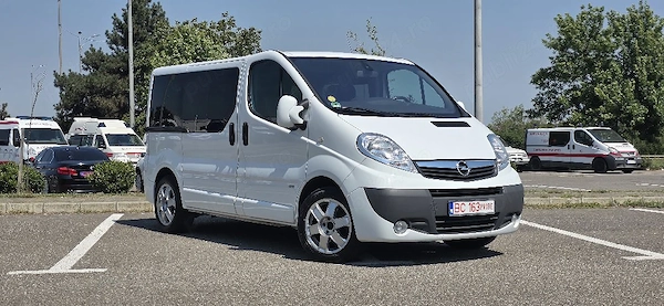 OPEL Vivaro 2015 — imagine 3