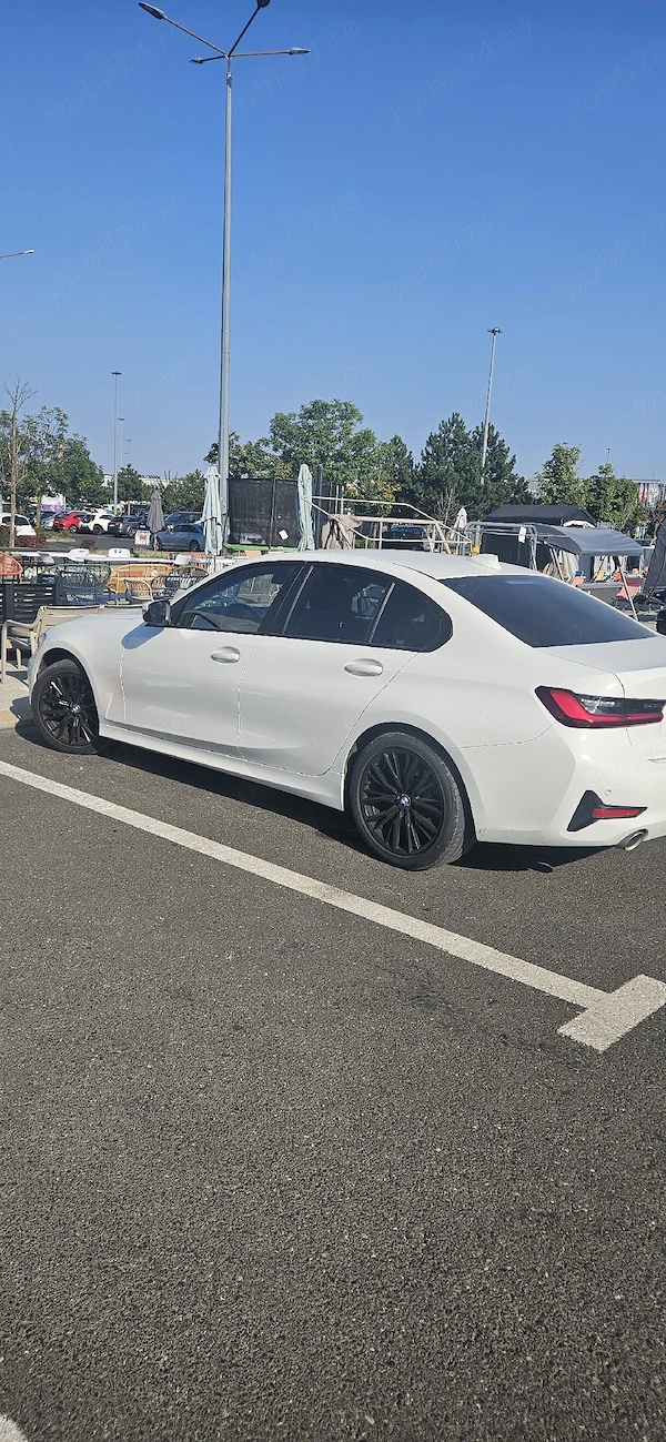 BMW 3 Series 2022 — imagine 9