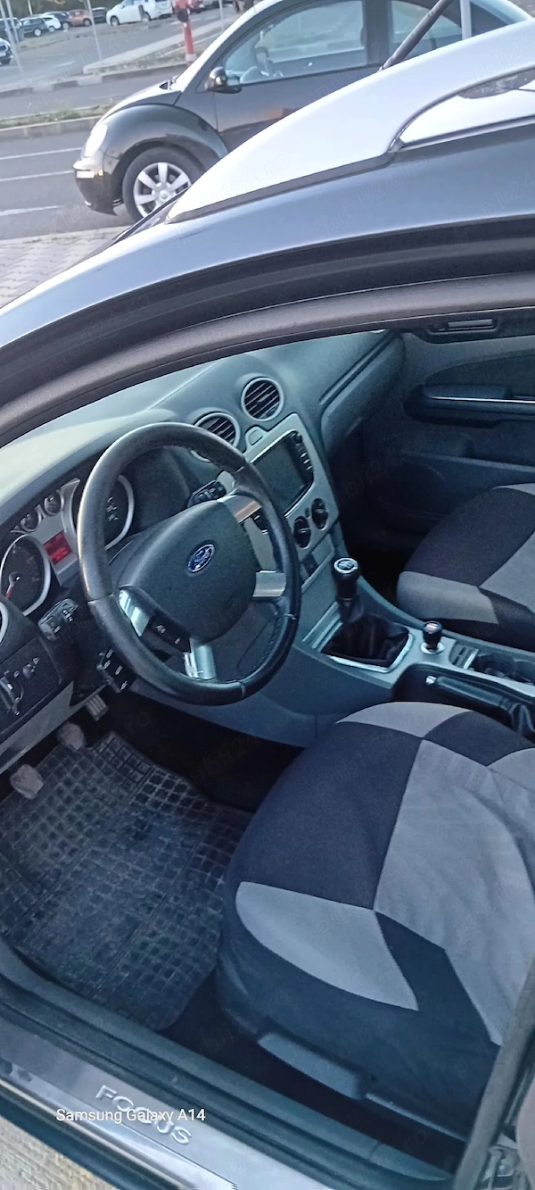 FORD Focus 2010 — imagine 4