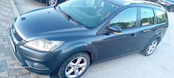 FORD Focus 2010 — imagine 5