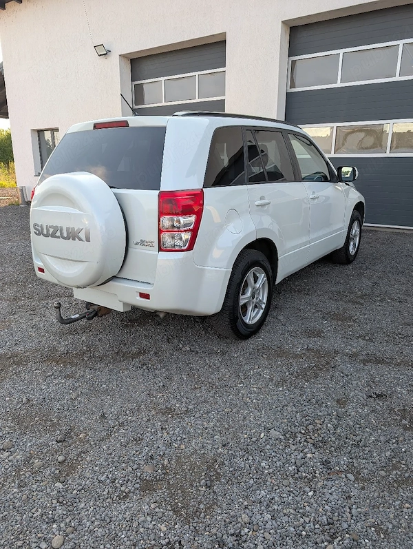 SUZUKI Grand Vitara 2010 — imagine 3