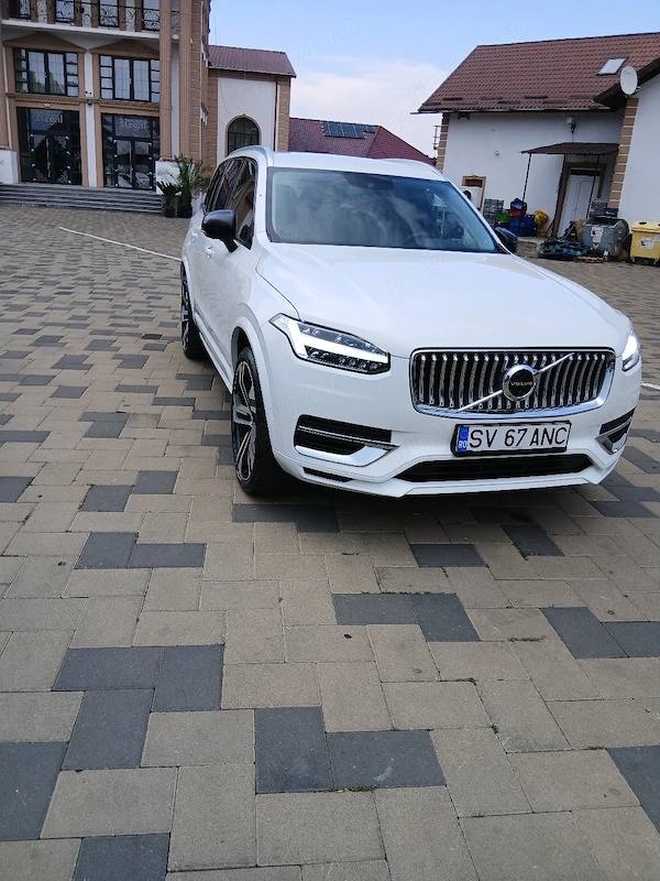 VOLVO XC90 2022 — imagine 3