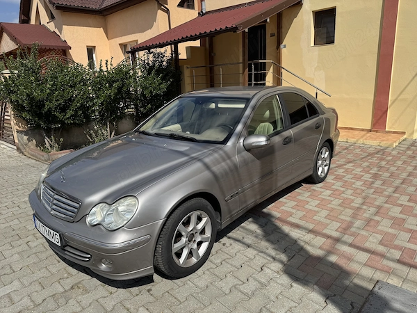 MERCEDES-BENZ C-Class 2005 — imagine 3
