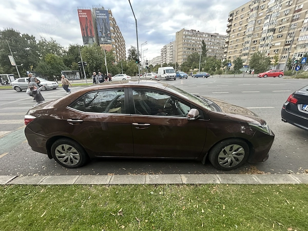 TOYOTA Corolla 2017 — imagine 4