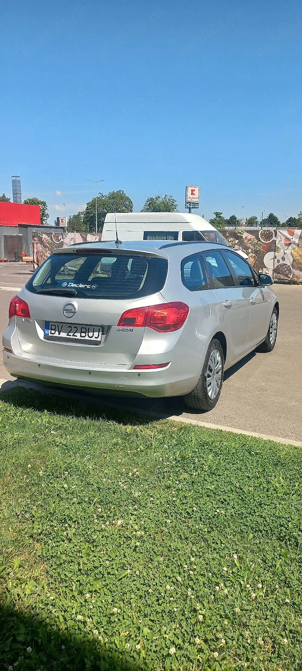 OPEL Astra 2013 — imagine 7