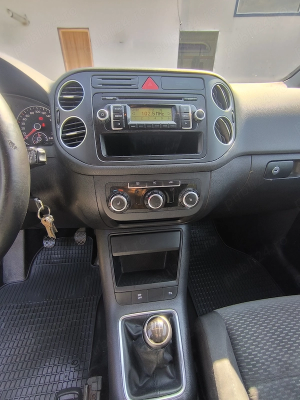 VOLKSWAGEN Golf 2010 — imagine 2