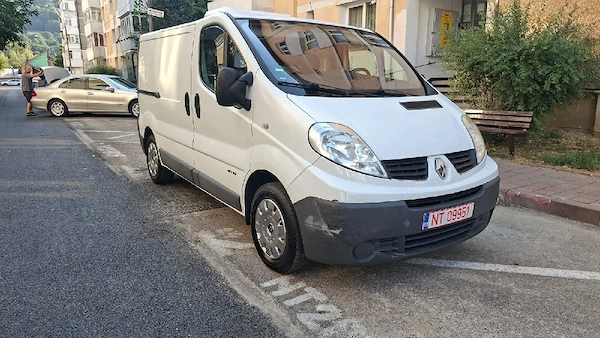 RENAULT Trafic 2012 — imagine 4