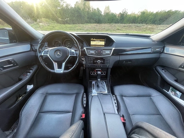 Mercedes E