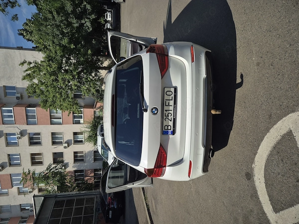 BMW iX1 2011 — imagine 2