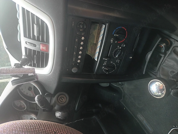 PEUGEOT 207 2008 — imagine 5