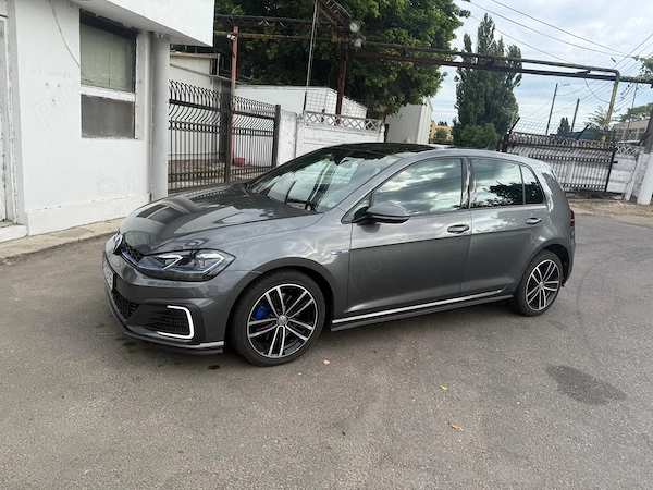 VOLKSWAGEN Golf 2018 — imagine 2