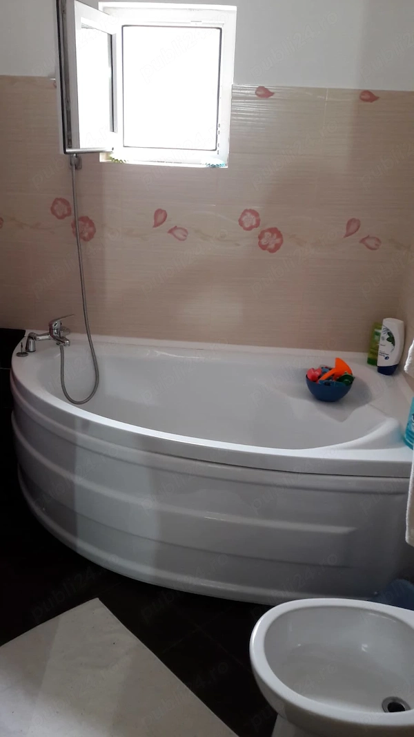 Apartament de vânzare 3 camere — fotografia 3