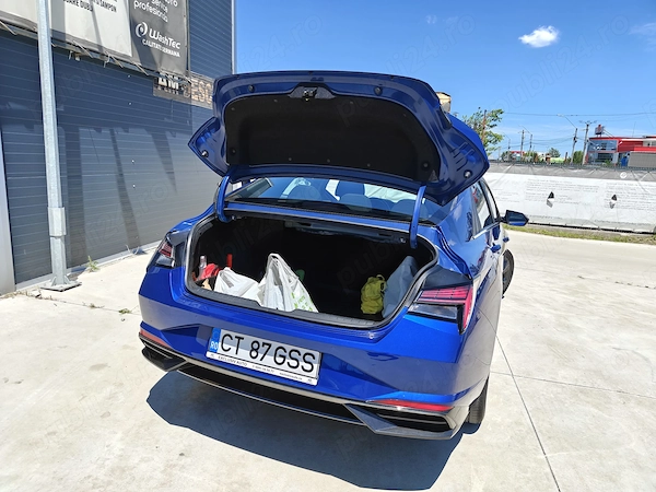 HYUNDAI Elantra 2021 — imagine 4