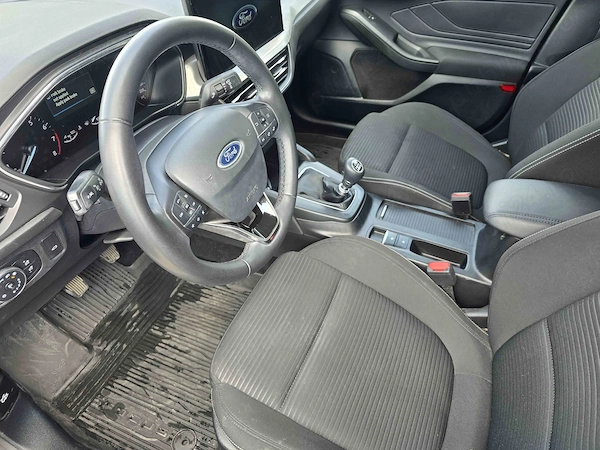 FORD Focus 2022 — imagine 11