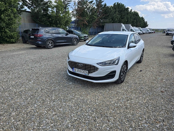 FORD Focus 2022 — imagine 3