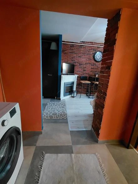 Persoana fizica inchiriez 2 camere SD in Podu Ros cu parcare — fotografia 3