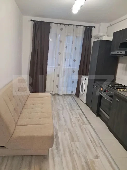 De vanzare apartament 2 camere 42mp + parcare subterană, zona BMW — fotografia 1