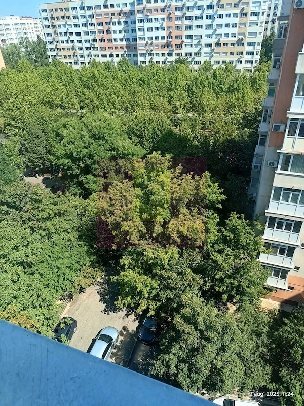 Garsoniera Theodor Pallady, langa metrou — fotografia 3