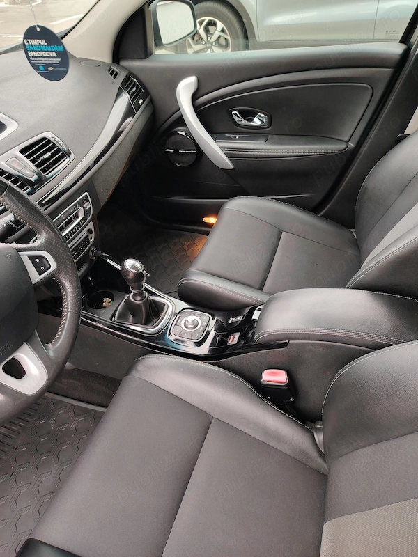 RENAULT Megane 2012 — imagine 2