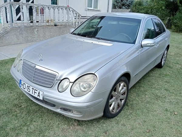 MERCEDES-BENZ E-Class 2004 — imagine 3