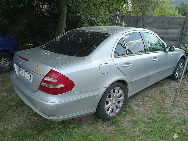 MERCEDES-BENZ E-Class 2004 — imagine 4