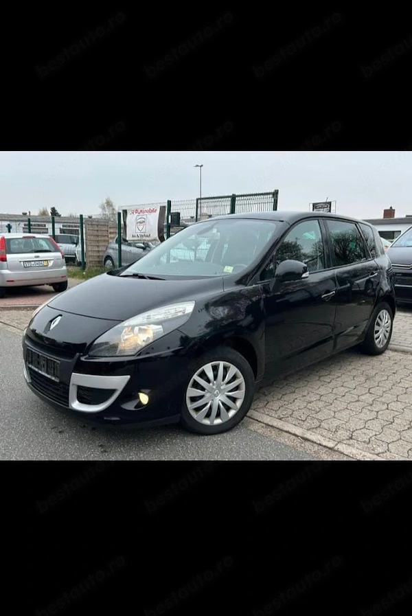 RENAULT Scenic