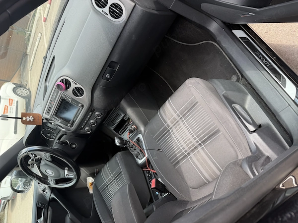 VOLKSWAGEN Tiguan 2016 — imagine 8